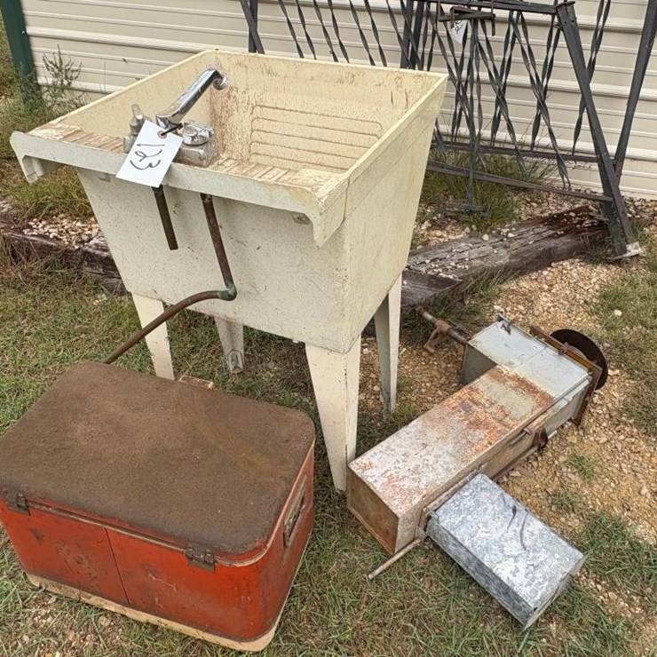 Plastic Sink, Cooler, LP Tank Heater