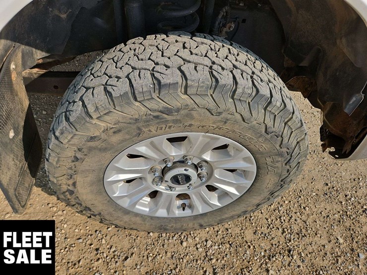 2021-ford-f250-image-28