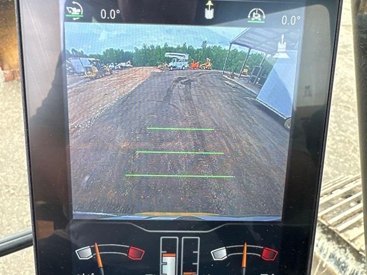 2021-caterpillar-320gc-image-31