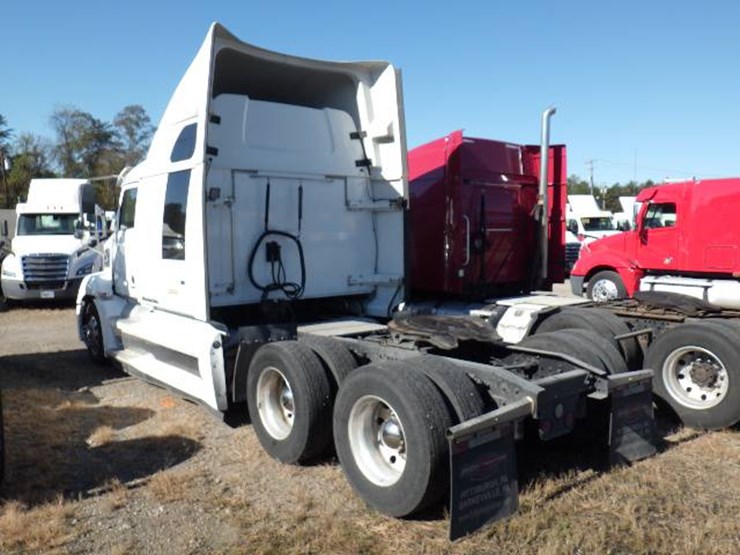2018-western-star-5700xe-image-7