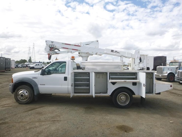 2005-ford-f550-image-5