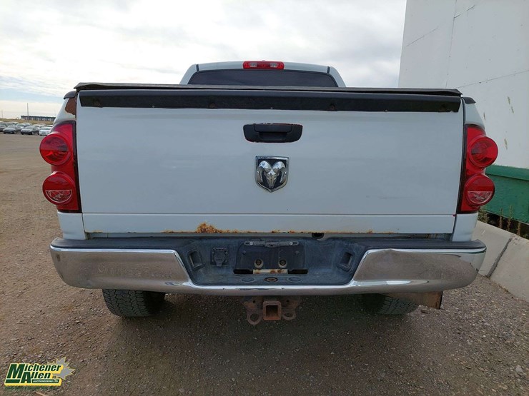 2009-dodge-ram-3500-image-16