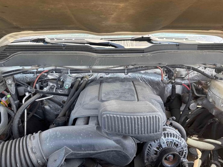 2016-chevrolet-2500-image-17