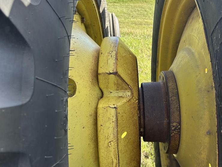 john-deere-4840-image-27