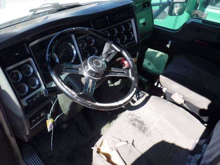 2012-kenworth-t660-image-9