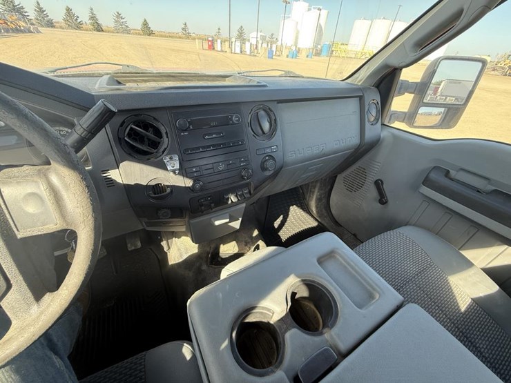 2011-ford-f450-xl-image-52