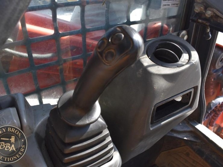 2016-kubota-svl75-2-image-14