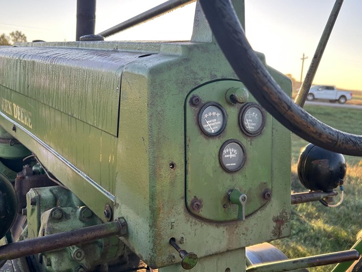 john-deere-70-image-29