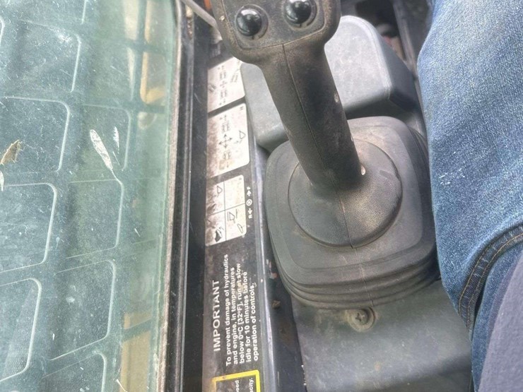 deere-325g-image-13