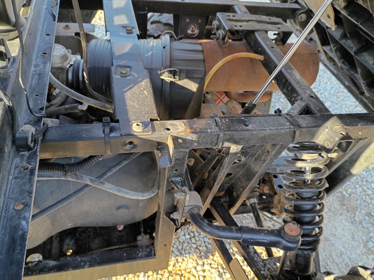 2013-bobcat-3400-image-13
