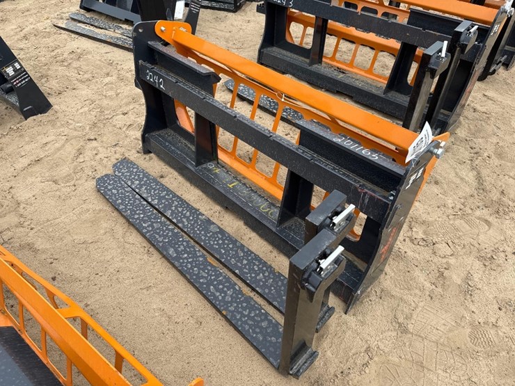 unused-landhonor-pf-11-3500g-pallet-forks-image-1