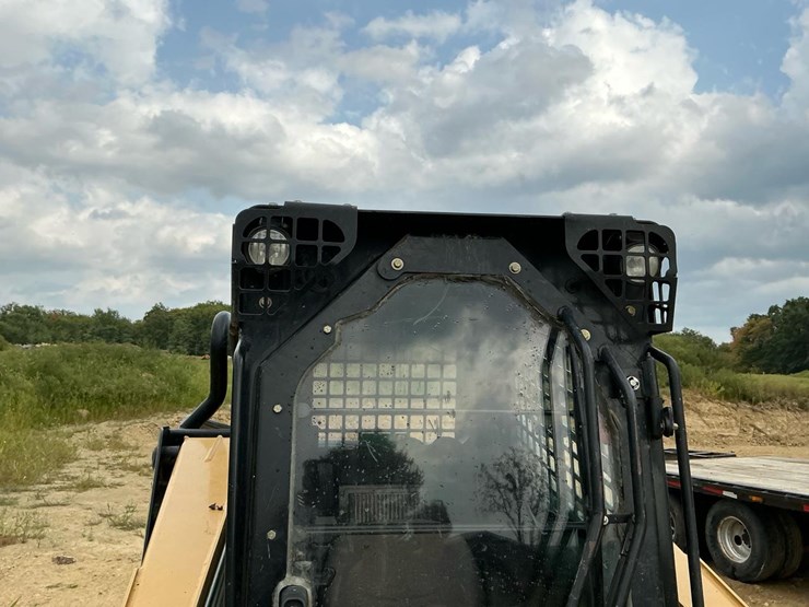2017-asv-posi-track-rt120f-image-11