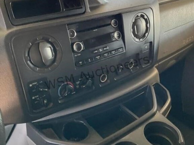 2009-ford-e350-image-20