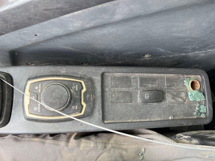 hyundai-hx300-lr-image-42