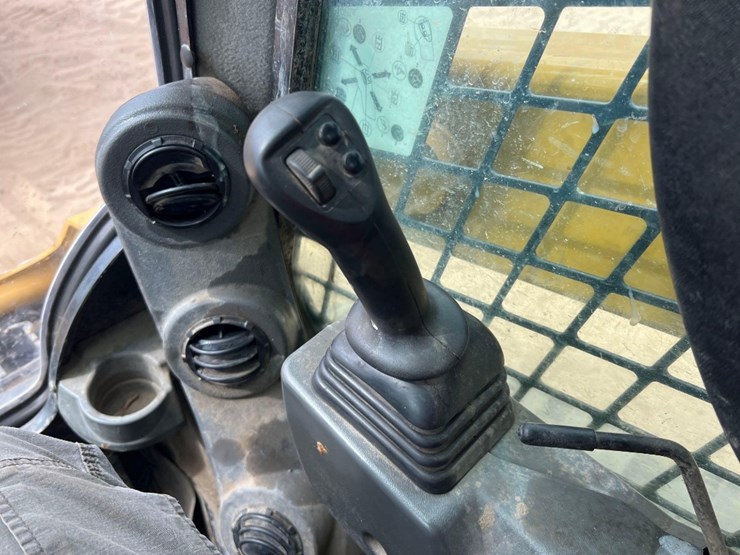 caterpillar-259d3-image-29