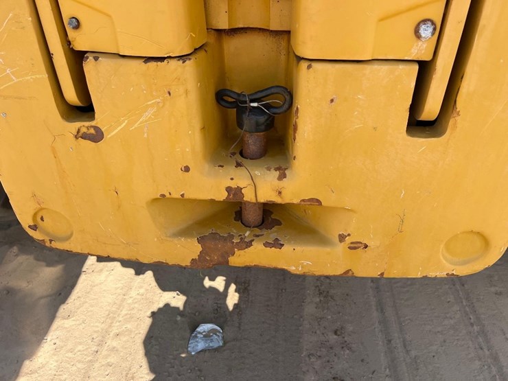 2018-caterpillar-tl1055d-image-24