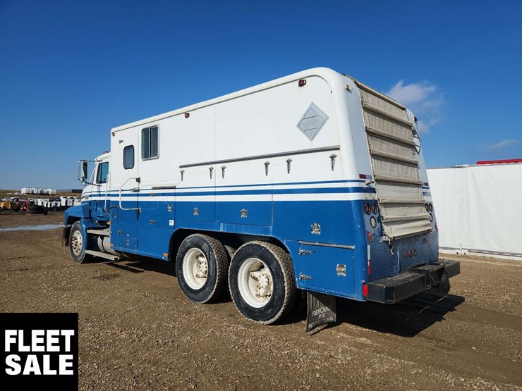 1995-mack-ch613-image-2