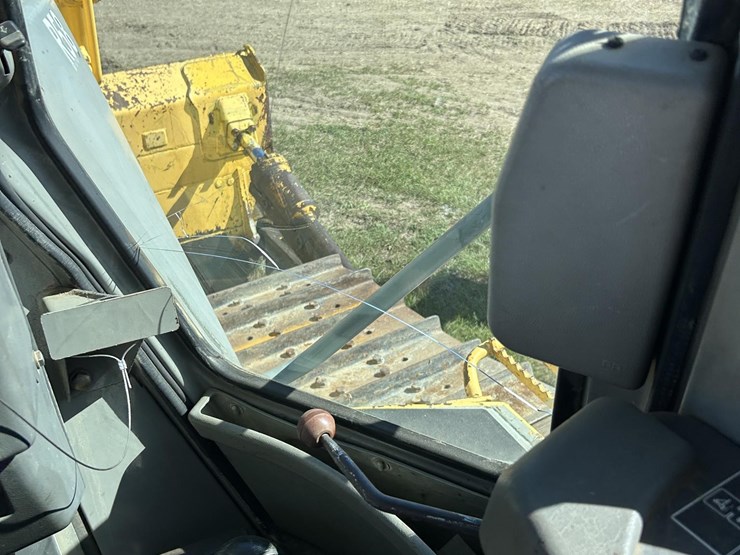 komatsu-d65ex-12-image-51