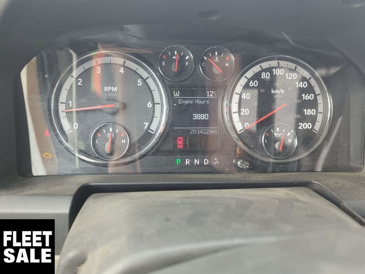 2012-ram-1500-slt-image-8