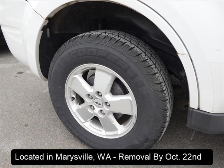 2012-ford-escape-image-12