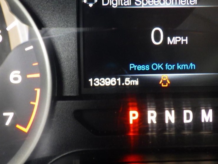 2020-ford-f150-image-12