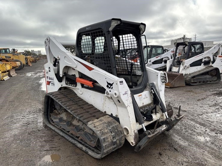 2021-bobcat-t770-image-2