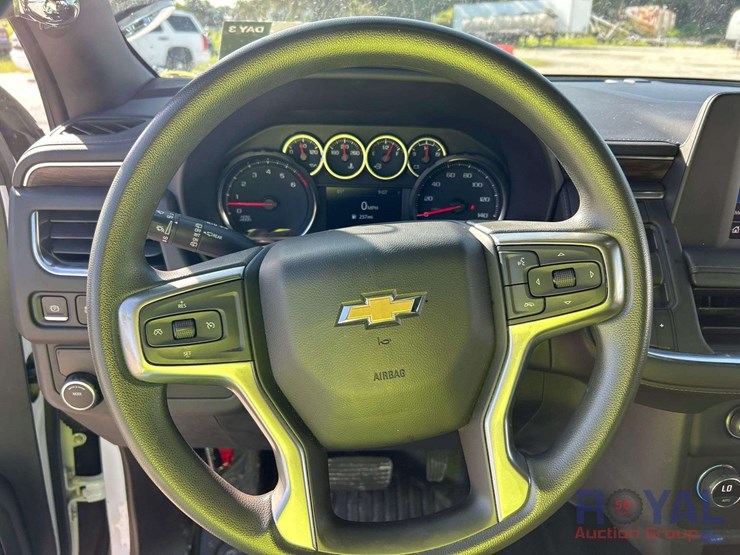 2022-chevrolet-tahoe-image-13