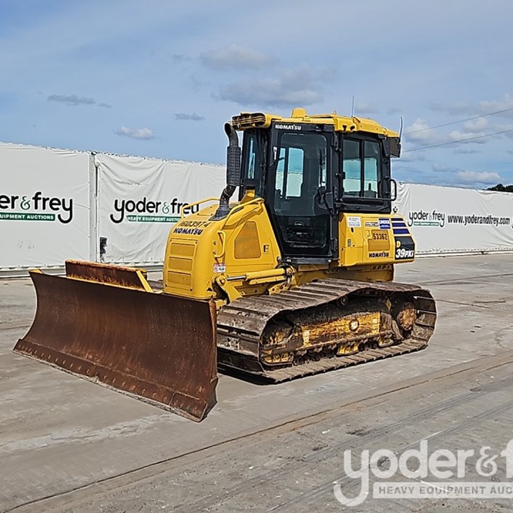 2021 Komatsu D39PXI-24