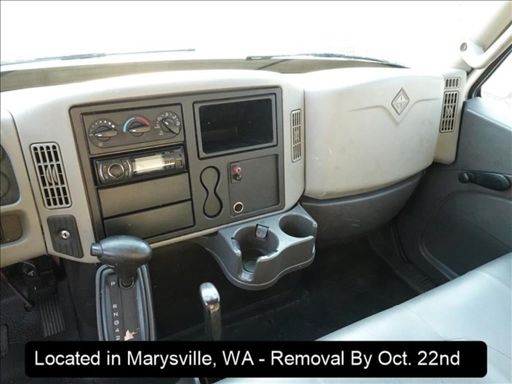 2011-international-durastar-4300-image-9