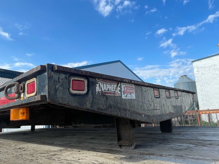 #1893-•-knapheide-semi-truck-flatbed-image-4