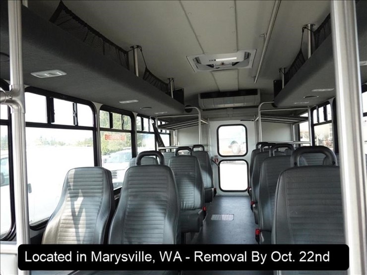 2022-ford-e450-image-2