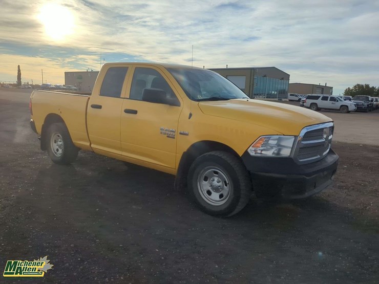 2019-ram-1500-classic-image-2