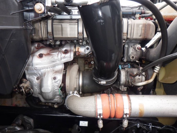 2020-freightliner-cascadia-126-image-14