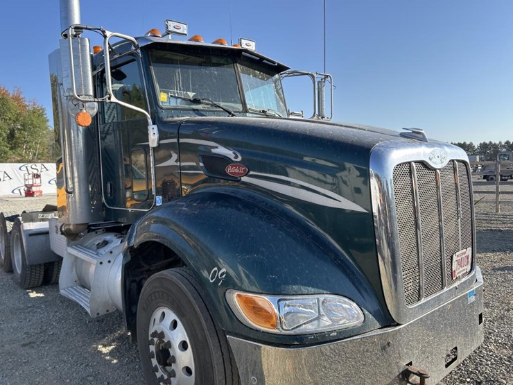 2009-peterbilt-386-image-10