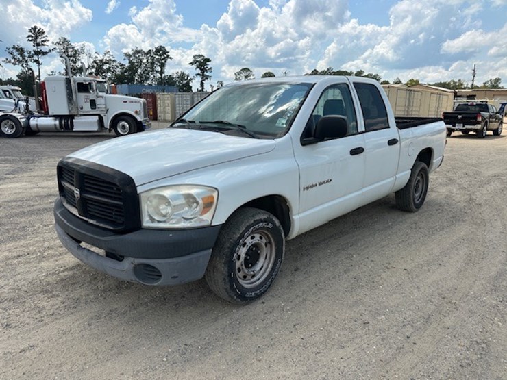 dodge-ram-1500-image-1