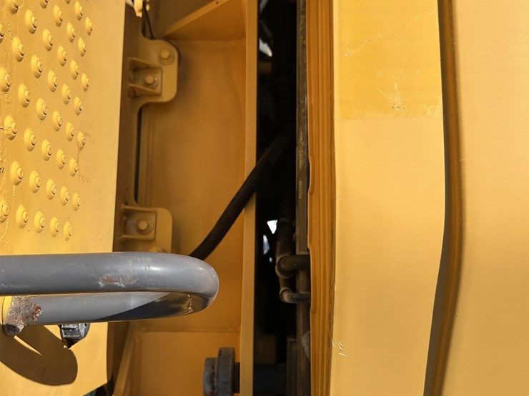 volvo-l70g-image-33