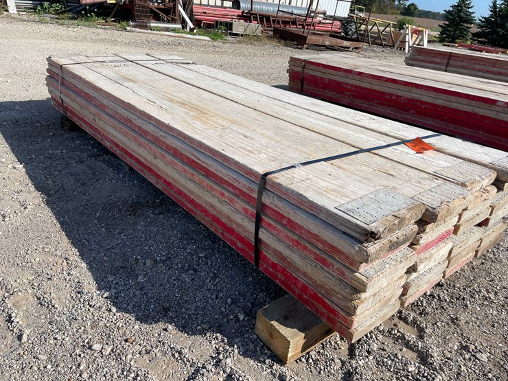#1970-•-(32)-scaffolding-planks-image-1