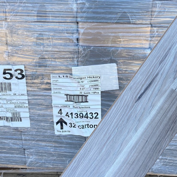 #609 • Approx. 857.60 SQ FT | Style Selections HENNIGAN HICKORY Color Flooring