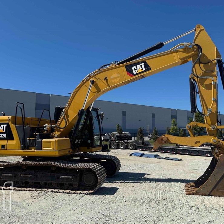 2019 CATERPILLAR 320