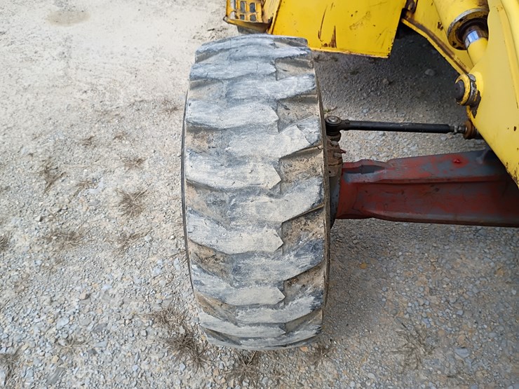 new-holland-lb75-image-120