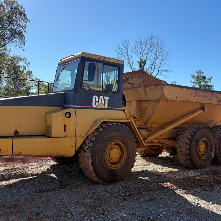 1997 CATERPILLAR D300E