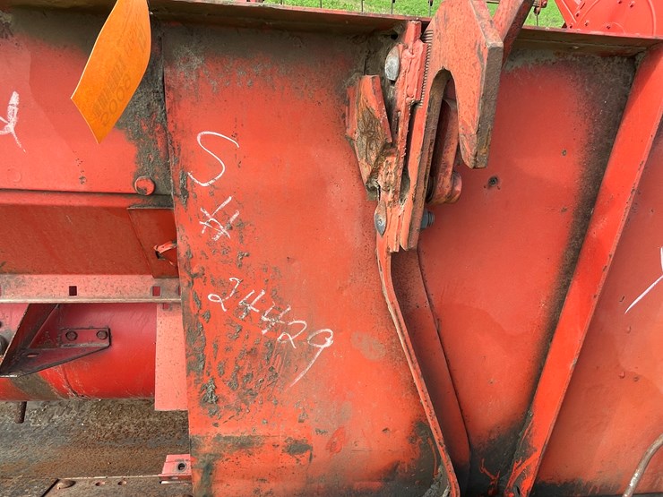 massey-ferguson-1486-image-10