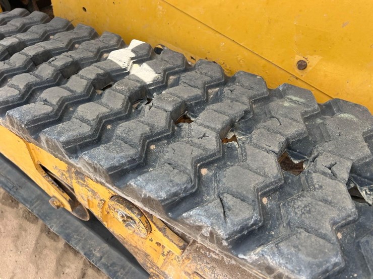 2018-caterpillar-259d-image-24