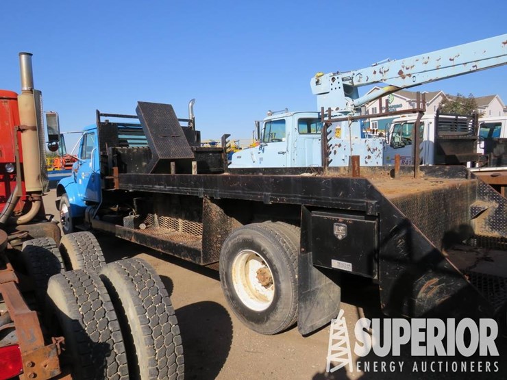 international-4900-image-3