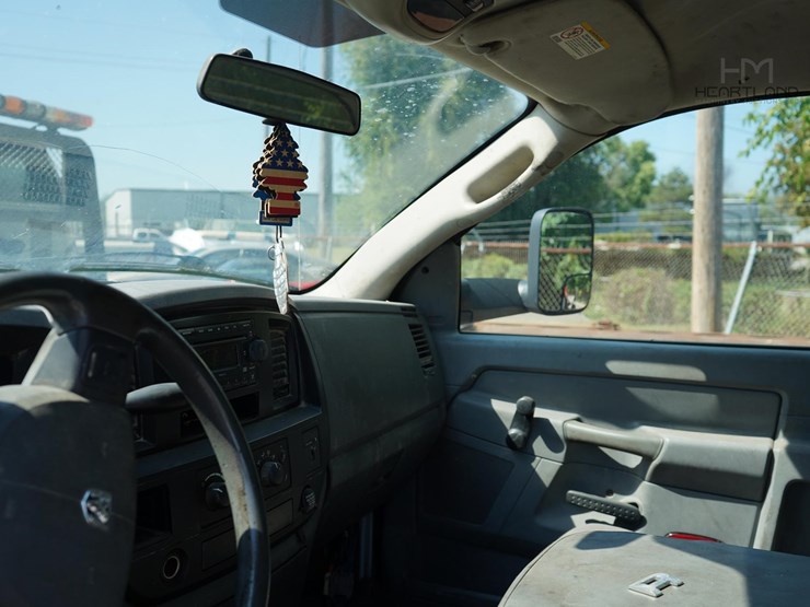 2008-dodge-ram-5500-image-28