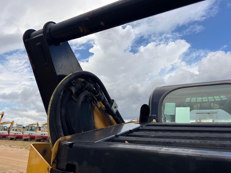 2019-caterpillar-289d3-image-16