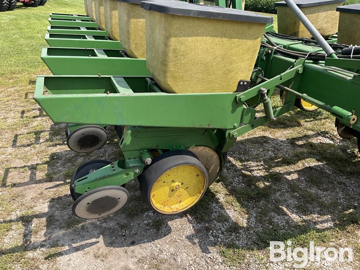 1981-john-deere-7000-image-14