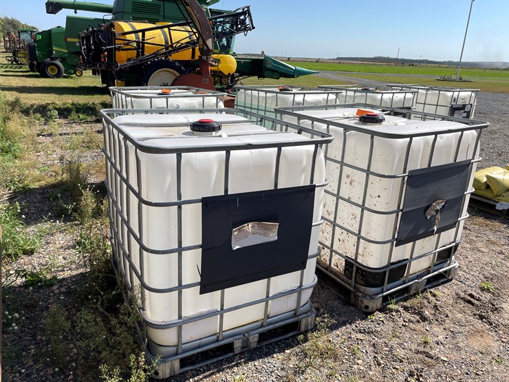 #1682-•-(2)-250-gallon-poly-totes-image-3