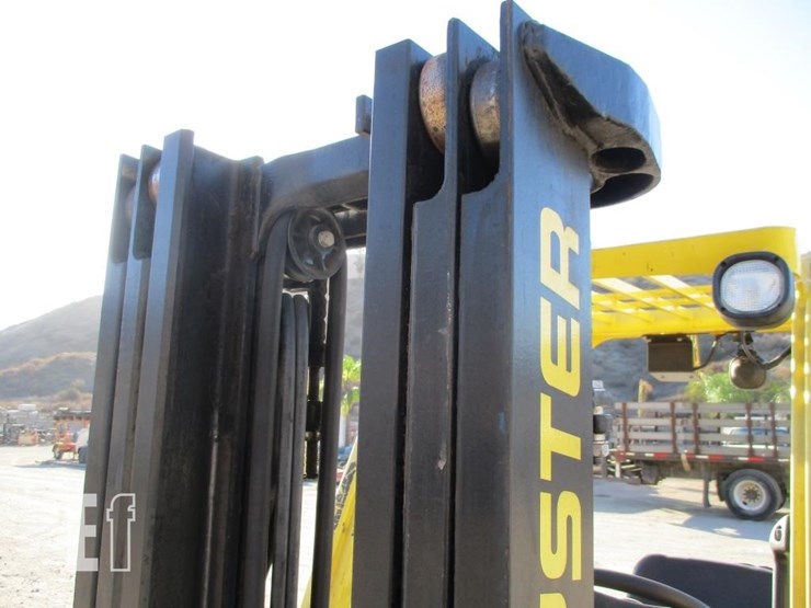 2017-hyster-s30ft-image-12