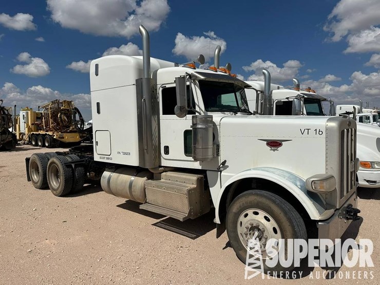 2014-peterbilt-389-image-5